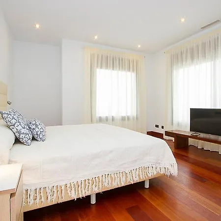 Villa Sleeps 10 Pool Air Con Wifi Puerto Calero